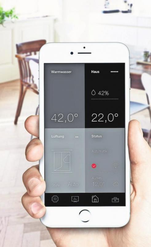 Praktisch: Die Wärmepumpensteuerung über eine App auf dem Smartphone macht die Überwachung von unterwegs aus möglich. Praktisch: Die Wärmepumpensteuerung über eine App auf dem Smartphone macht die Überwachung von unterwegs aus möglich.