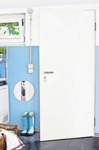 Sicherheitstüren mit Mehrfachverriegelung eignen sich als Kellerausgangs-, Garagenverbindungs-, Heizungsraum- oder Außentür. Foto: djd/Novoferm.com Sicherheitstüren mit Mehrfachverriegelung eignen sich als Kellerausgangs-, Garagenverbindungs-, Heizungsraum- oder Außentür. Foto: djd/Novoferm.com
